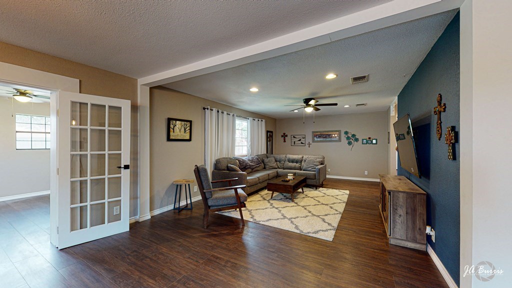 2502 Frontier Ave, Midland, Texas image 12