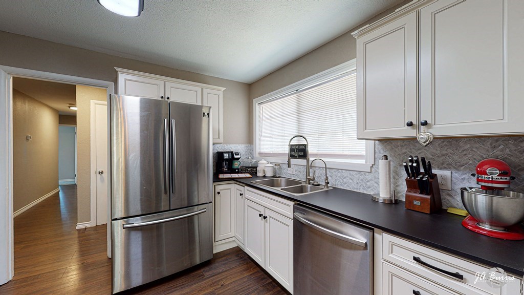 2502 Frontier Ave, Midland, Texas image 23