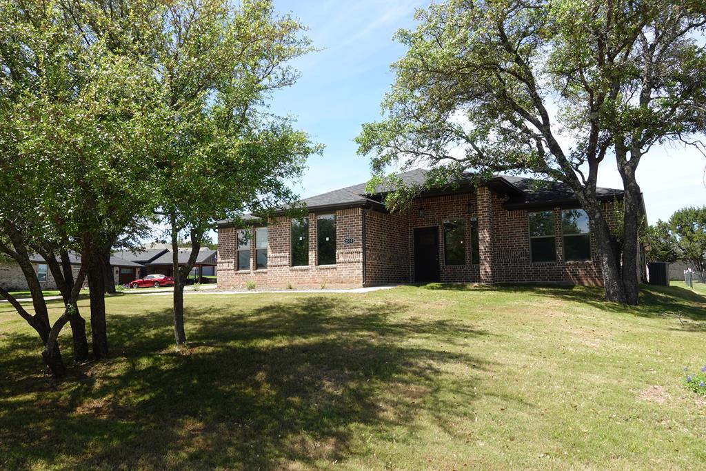 2510 Lake Ridge Dr, Granbury, Texas image 1