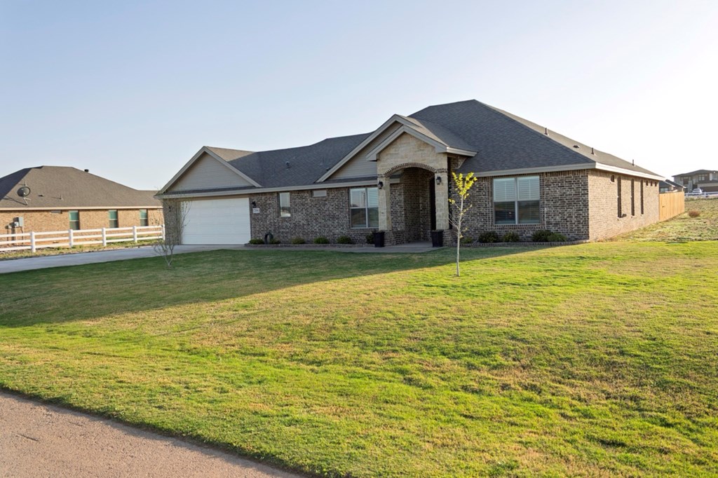 2106 S County Rd 1054, Midland, Texas image 4