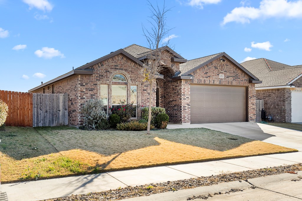 6713 Valor Lane, Midland, Texas image 2