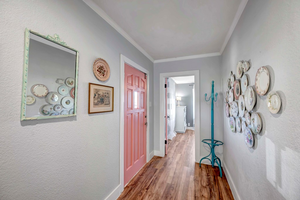 611 Storey Ave, Midland, Texas image 5