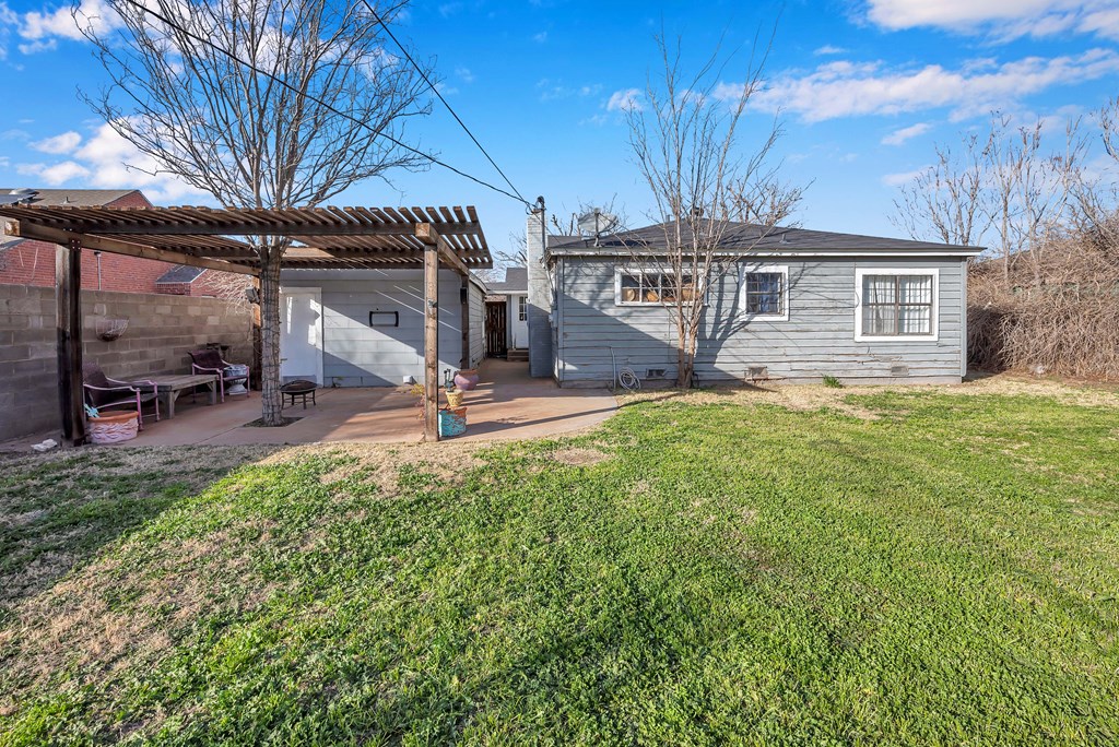 611 Storey Ave, Midland, Texas image 20