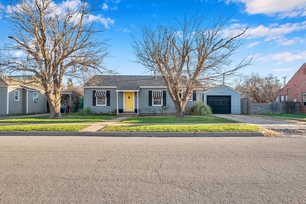 611 Storey Ave, Midland, Texas image 3