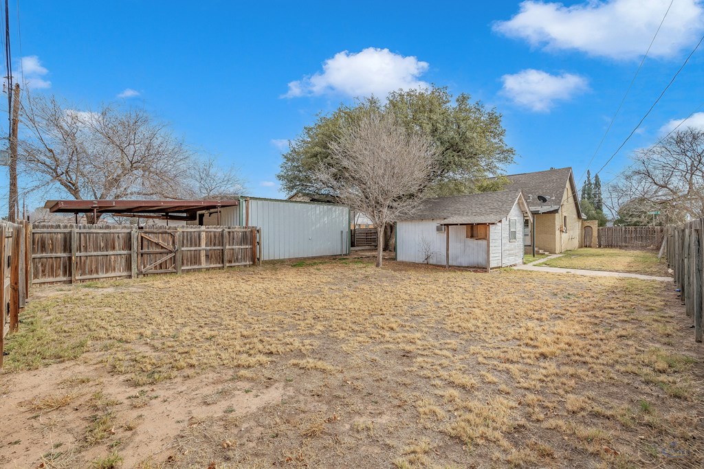 724 Storey Ave, Midland, Texas image 29