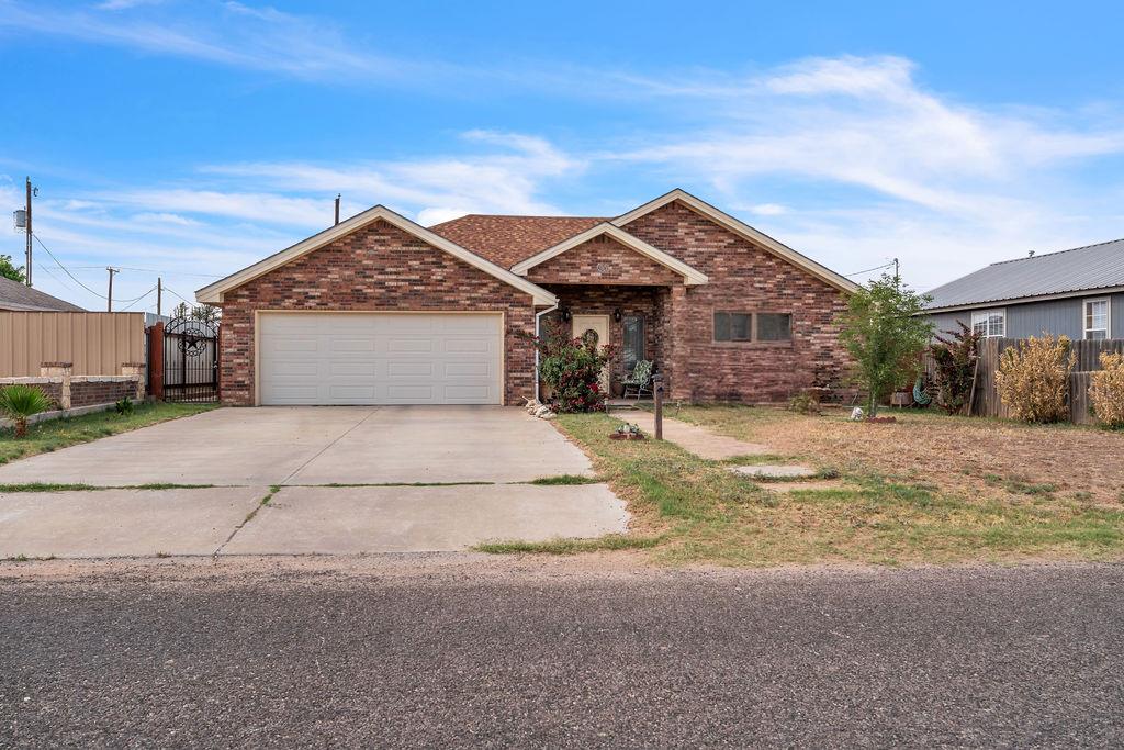 806 W School Drive, Stanton, Texas image 1