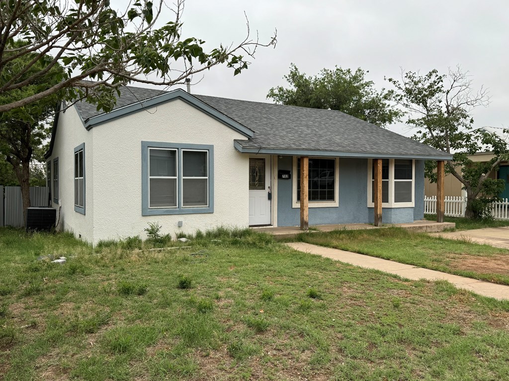 702 W 18th St, Big Spring, Texas image 2
