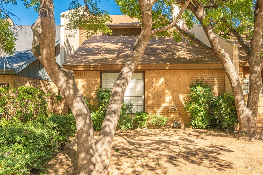 3228 Elma Dr, Midland, Texas image 2