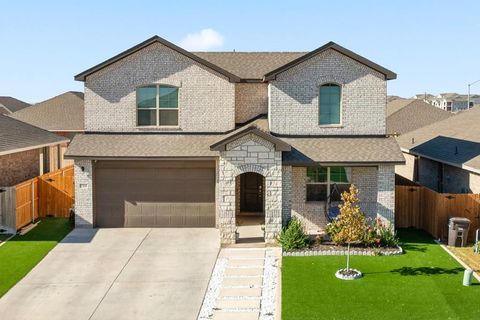 Homes For Sale - 2305 Northern Lane<br/> Midland, TX 79707