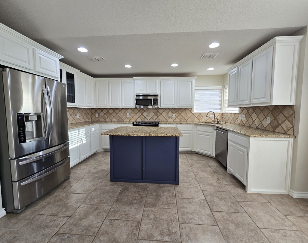 5620 Llano Court, Midland, Texas image 5