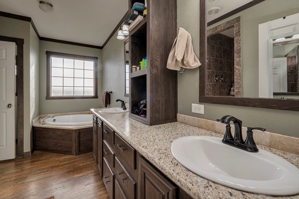 14241 Lariat Trail, Gardendale, Texas image 38