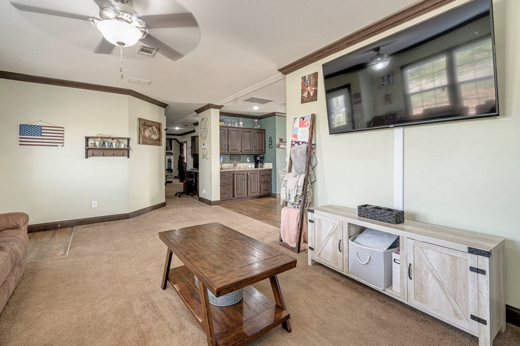14241 Lariat Trail, Gardendale, Texas image 8