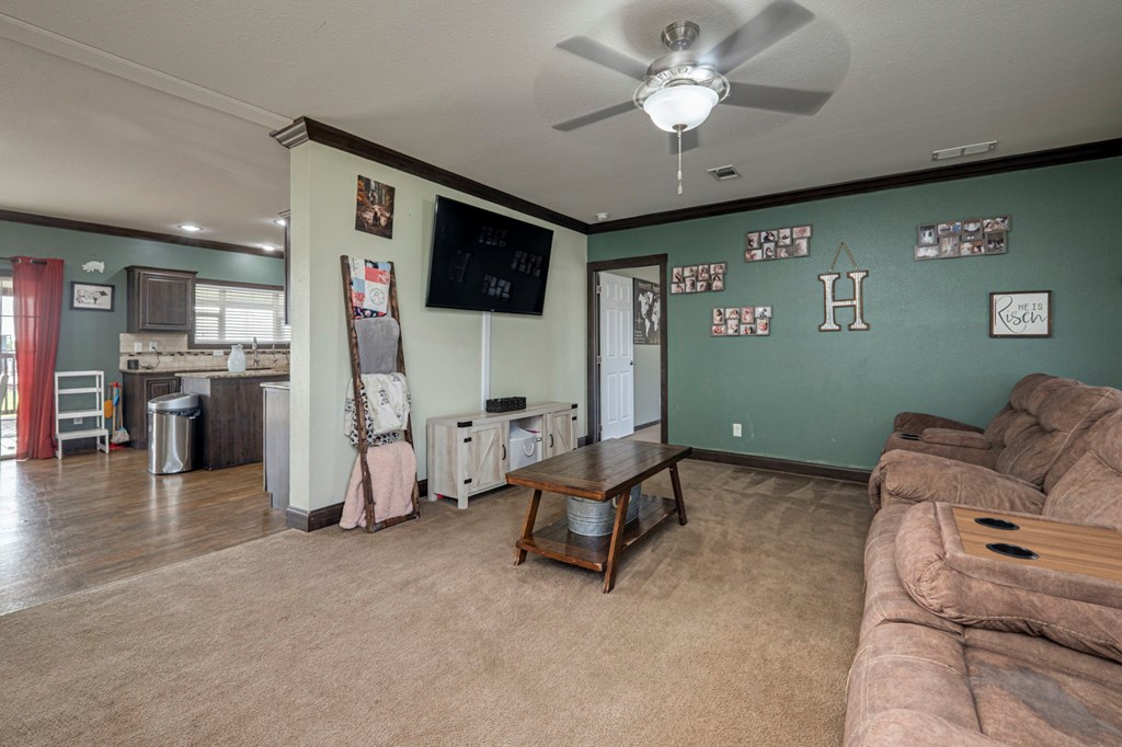 14241 Lariat Trail, Gardendale, Texas image 5