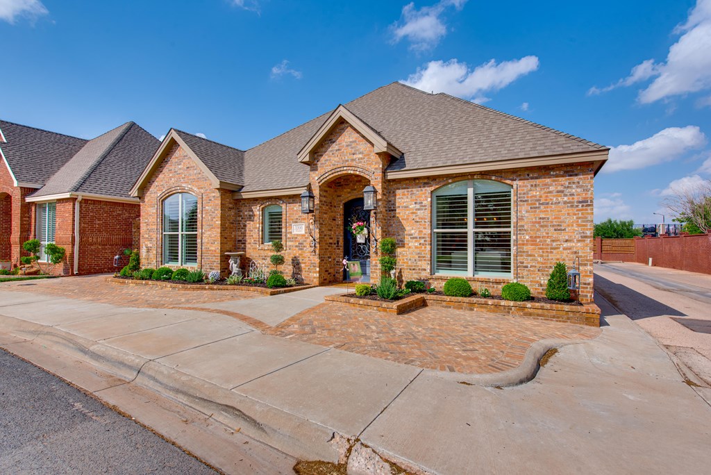 3300 Wrigley, Midland, Texas image 4