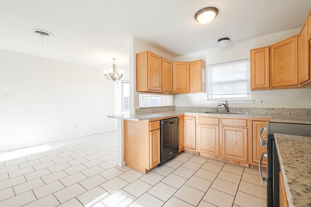 1702 Cessna Dr, Midland, Texas image 15