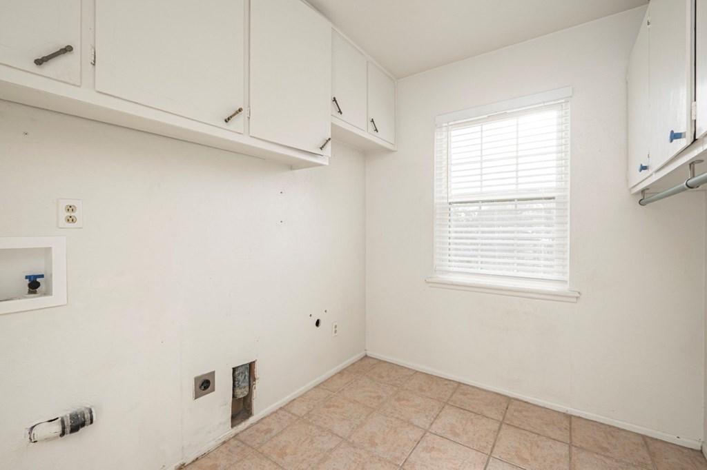 1702 Cessna Dr, Midland, Texas image 28