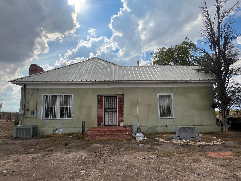 817 E County Rd 44 Ln, Fort Stockton, Texas image 1