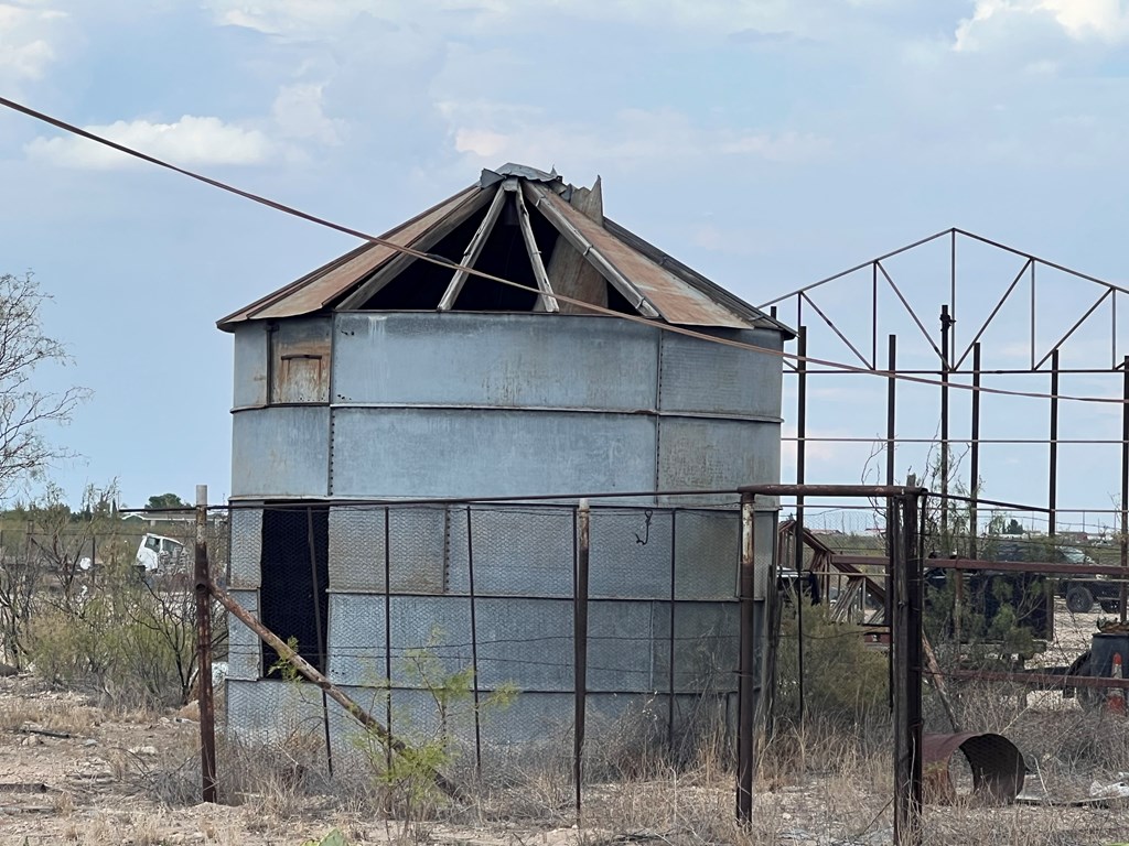 817 E County Rd 44 Ln, Fort Stockton, Texas image 5