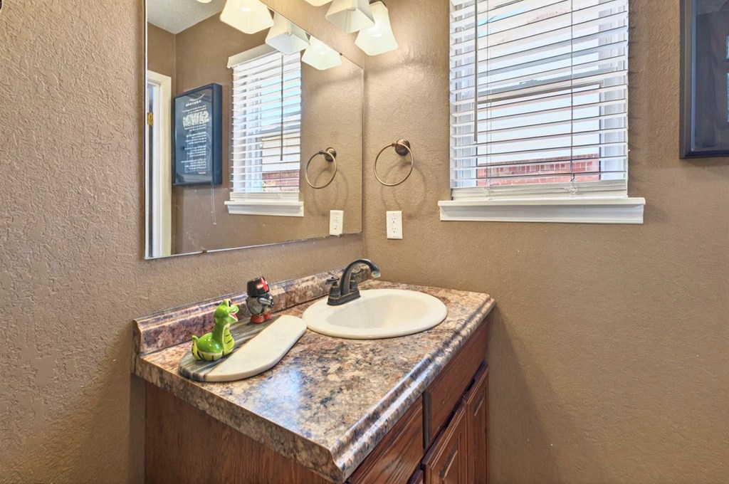 3216 W Dengar Ave, Midland, Texas image 28