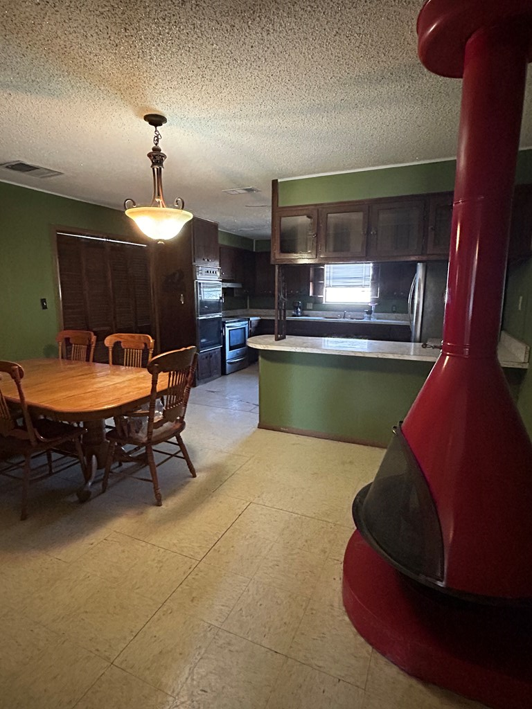702 N Gillis, Fort Stockton, Texas image 8
