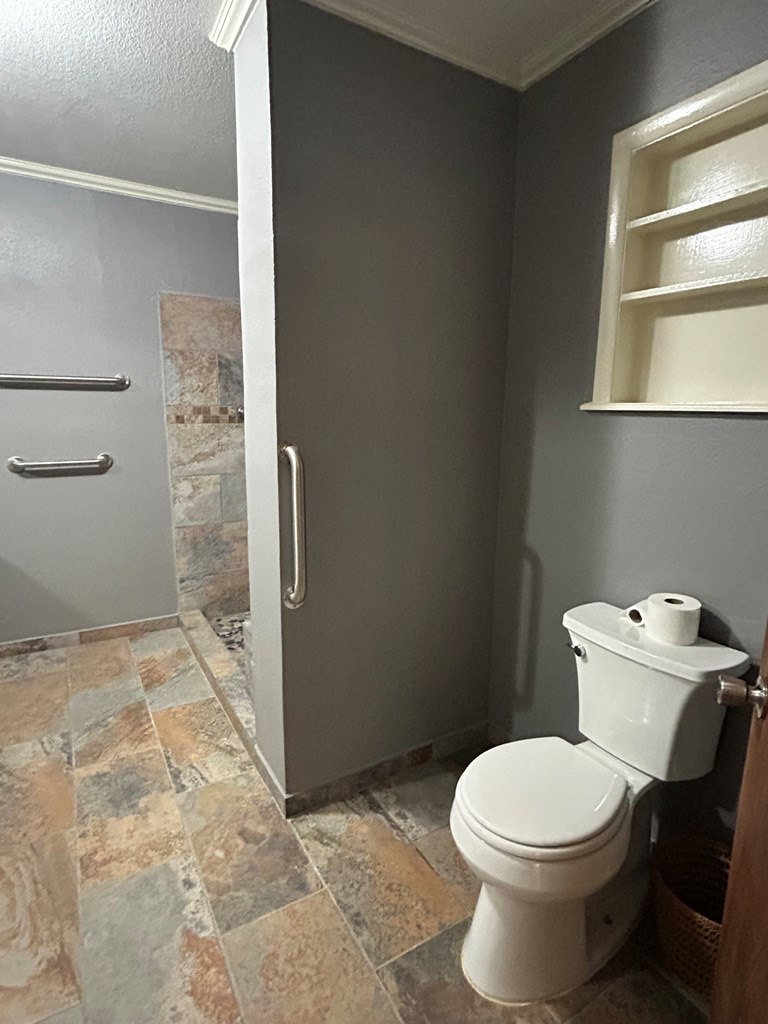 702 N Gillis, Fort Stockton, Texas image 5