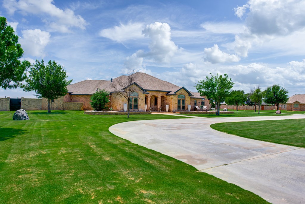 6604 E County Rd 107, Midland, Texas image 2