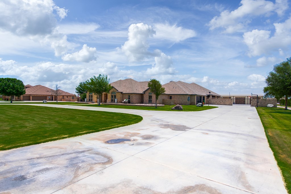 6604 E County Rd 107, Midland, Texas image 4