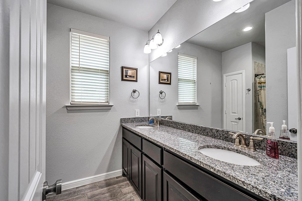 6917 Mcpherson Ln, Midland, Texas image 23