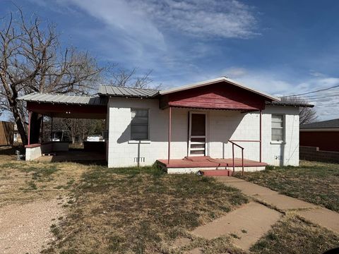 Homes For Sale - 3206 Ave A<br/> Scurry County, Snyder, TX 79549