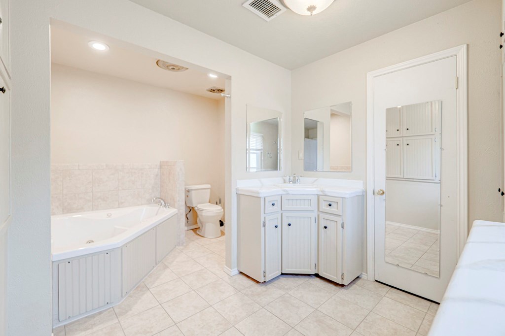 2601 Dengar Ave W, Midland, Texas image 32