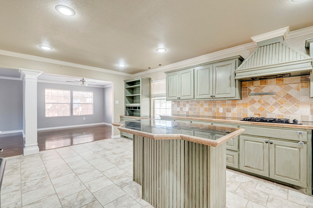 2601 Dengar Ave W, Midland, Texas image 13