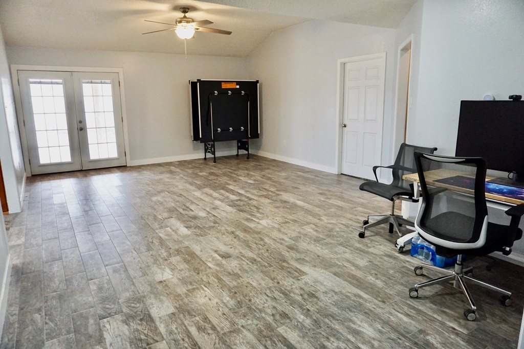 1805 N Washita, Midland, Texas image 6