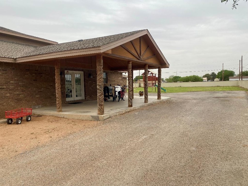 1805 N Washita, Midland, Texas image 35