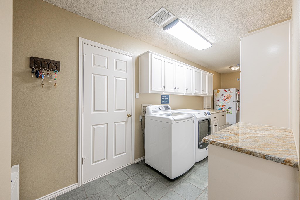 5415 Ridgemont Court, Midland, Texas image 32