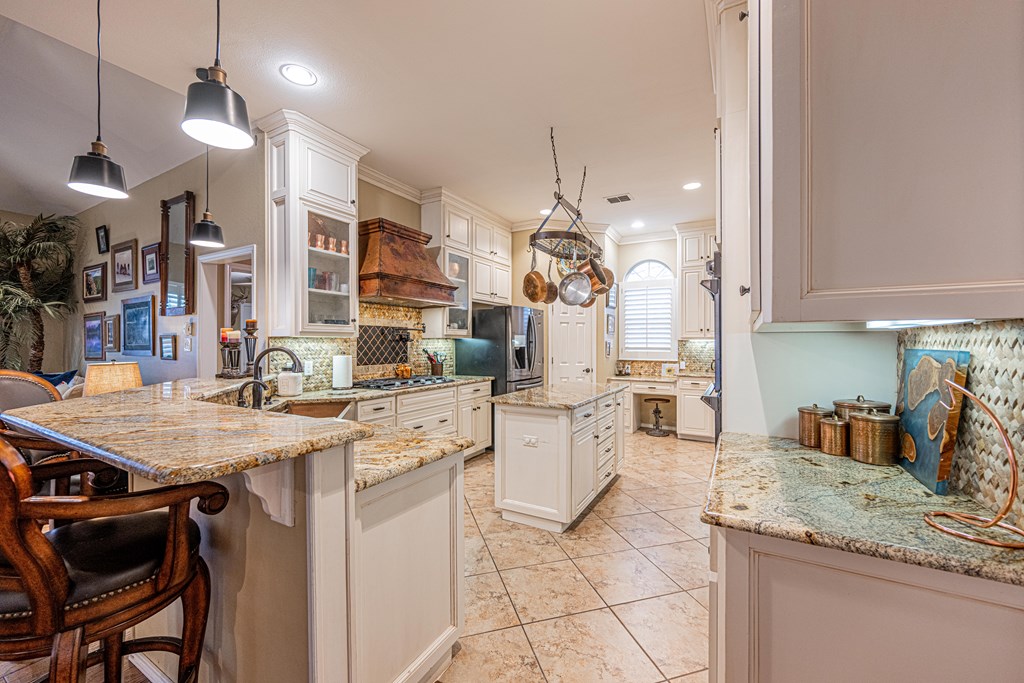 5415 Ridgemont Court, Midland, Texas image 13
