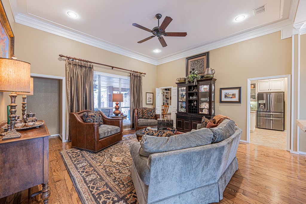 5415 Ridgemont Court, Midland, Texas image 8