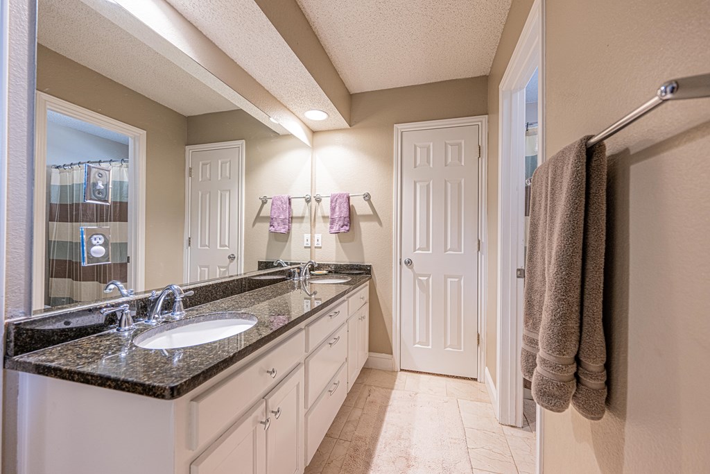 5415 Ridgemont Court, Midland, Texas image 28