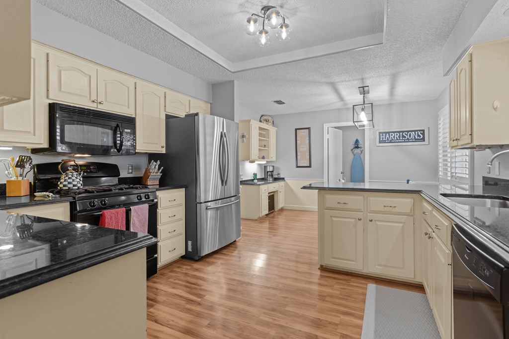 2821 Goddard Place, Midland, Texas image 7