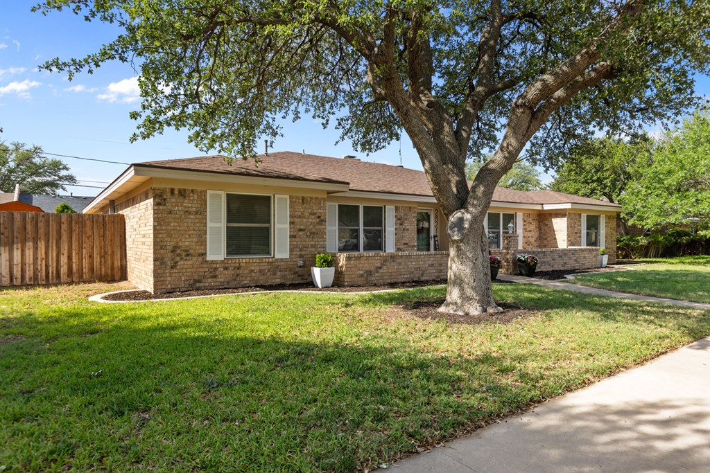 2821 Goddard Place, Midland, Texas image 3