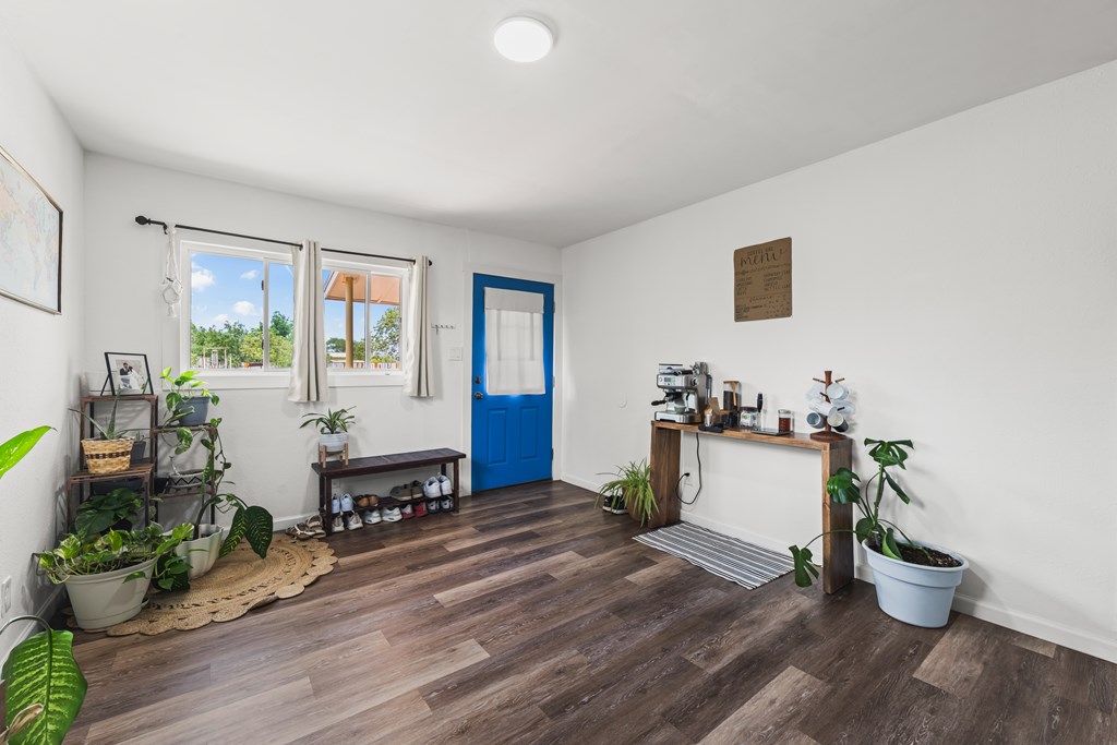 708 E Ave A, Seminole, Texas image 3