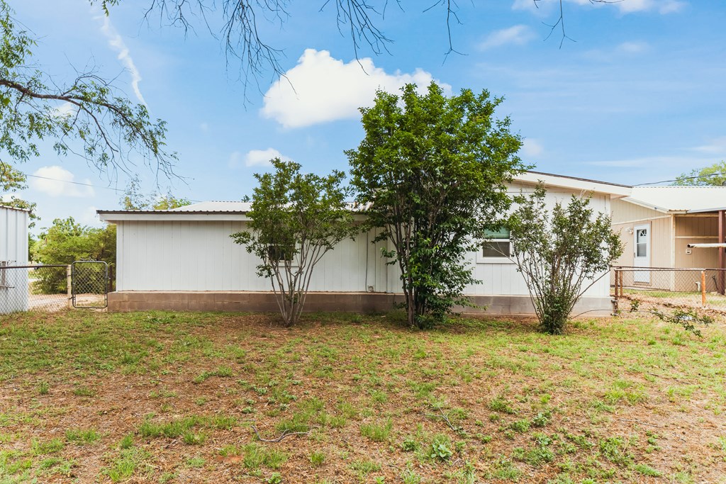 708 E Ave A, Seminole, Texas image 20