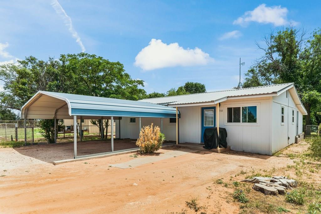 708 E Ave A, Seminole, Texas image 1