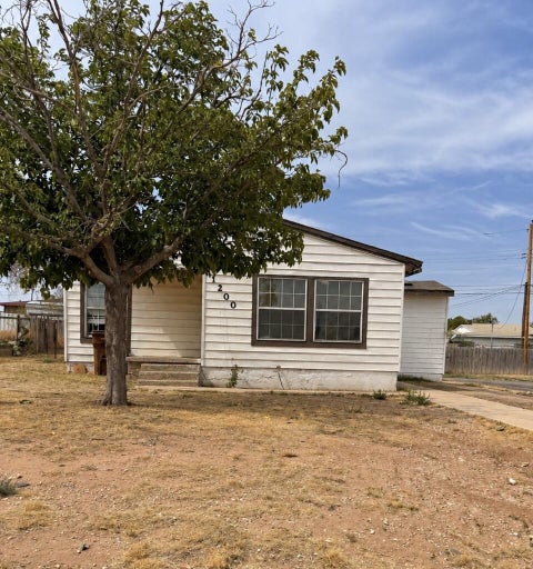 Homes For Sale - 1200 Stanford Ave<br/> Big Spring, TX 79720
