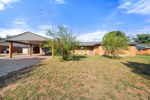 Homes For Sale - 204 Heaton Road<br/> Big Spring, TX 79720