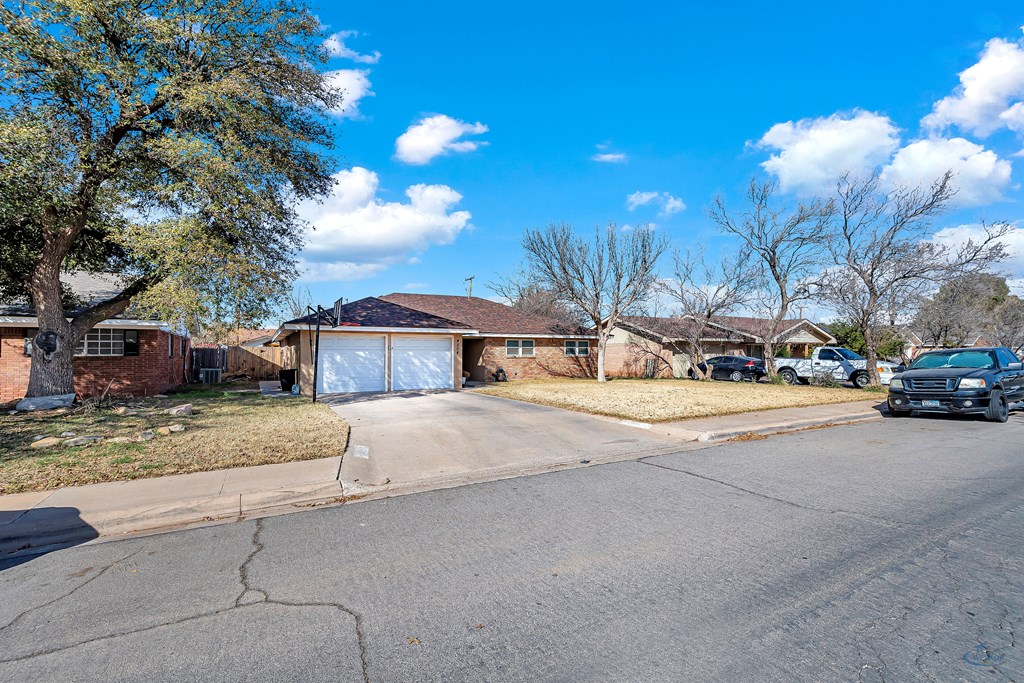 4504 W Dengar Ave, Midland, Texas image 2