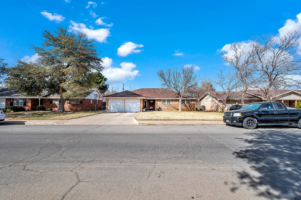 4504 W Dengar Ave, Midland, Texas image 7