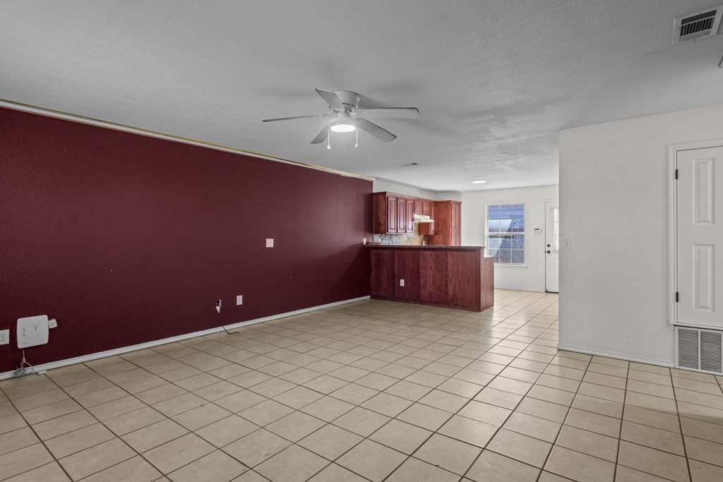 200 E Cuthbert Ave, Midland, Texas image 8
