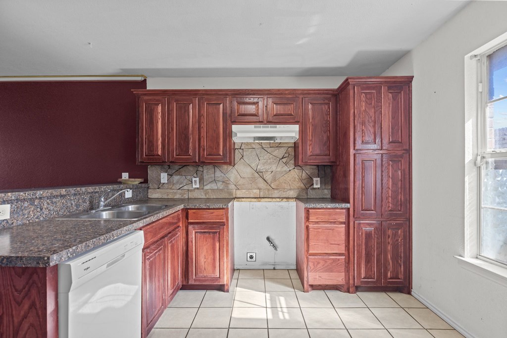 200 E Cuthbert Ave, Midland, Texas image 6
