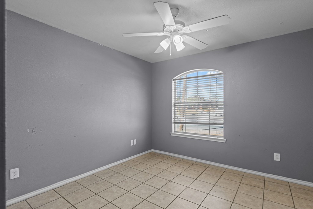 200 E Cuthbert Ave, Midland, Texas image 14