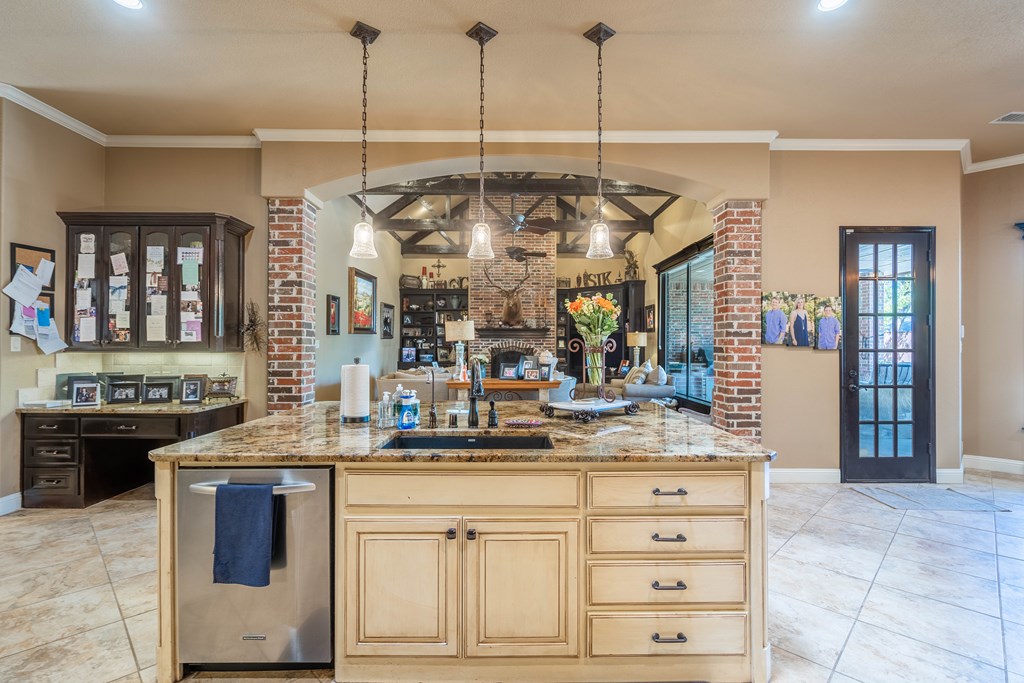 1500 Bedford Ave, Midland, Texas image 16
